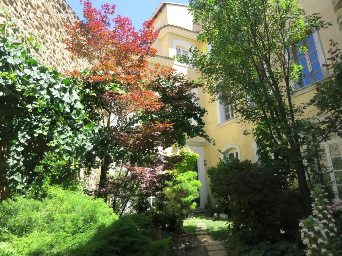 Courthézon 恩特雷维涅当泰勒斯旅馆酒店 外观 照片